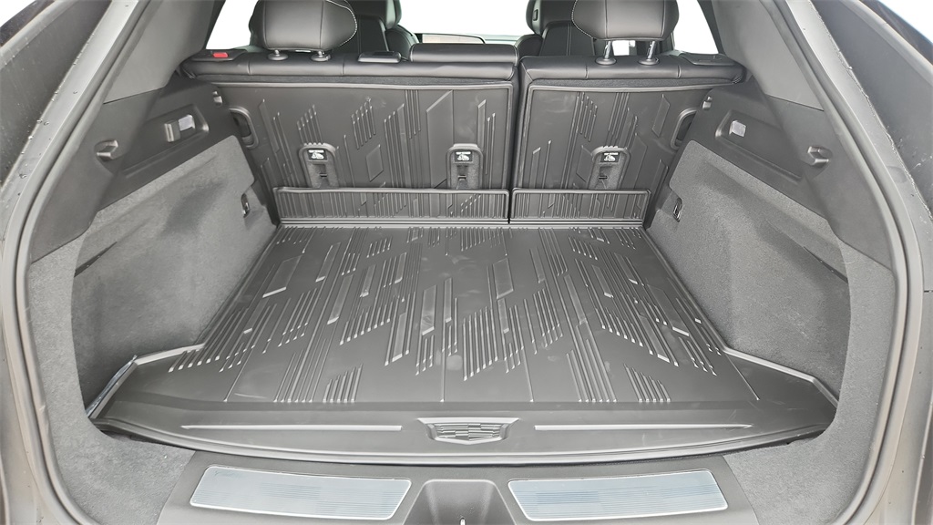 2026 Cadillac LYRIQ Sport Image 9 of 36