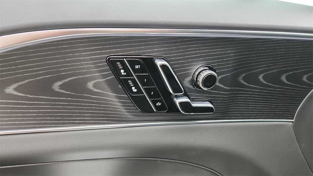 2026 Cadillac LYRIQ Sport Image 36 of 36