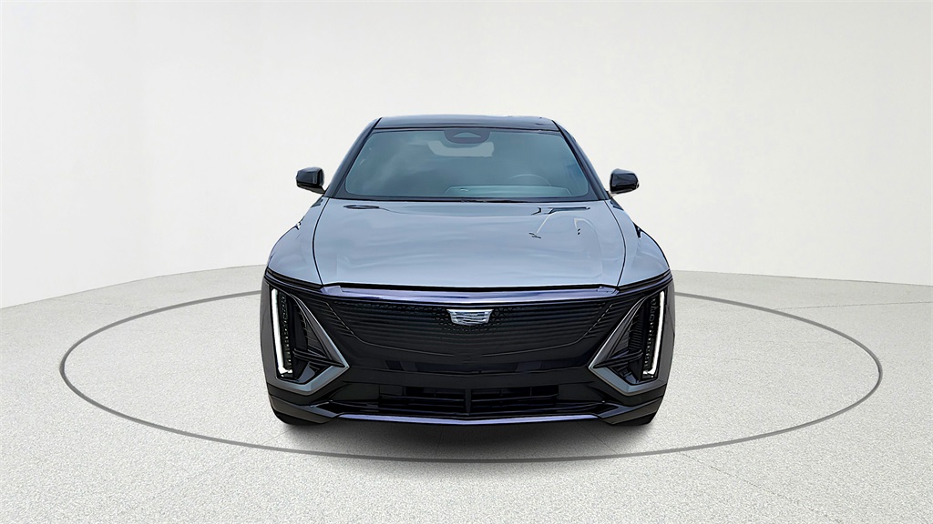 2026 Cadillac LYRIQ Sport Image 2 of 36