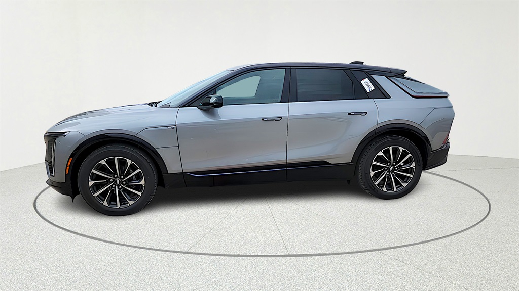 2026 Cadillac LYRIQ Sport Image 8 of 36