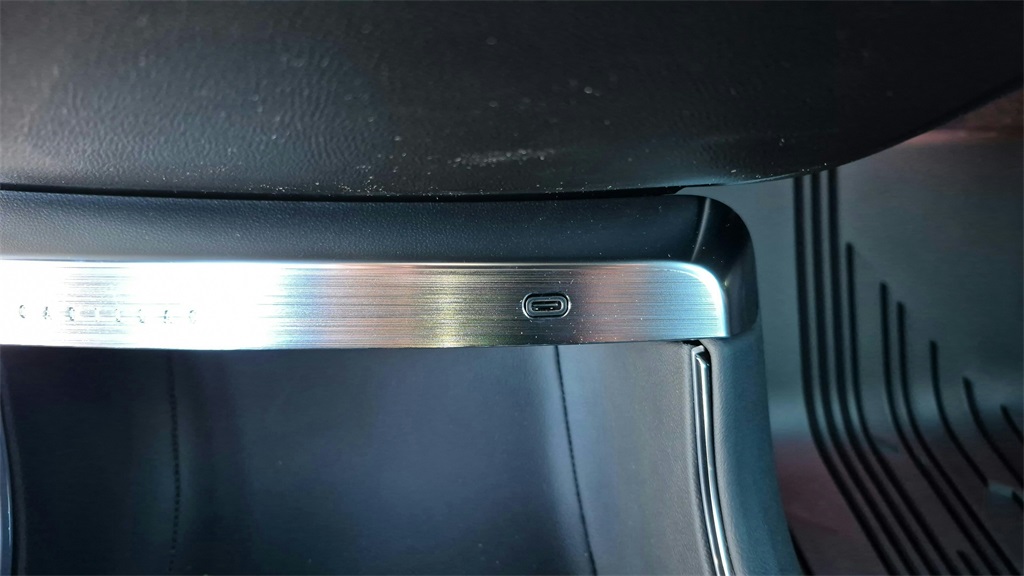 2026 Cadillac LYRIQ Sport Image 29 of 30