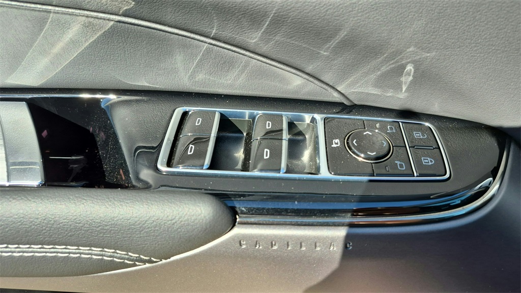 2026 Cadillac LYRIQ Sport Image 19 of 30