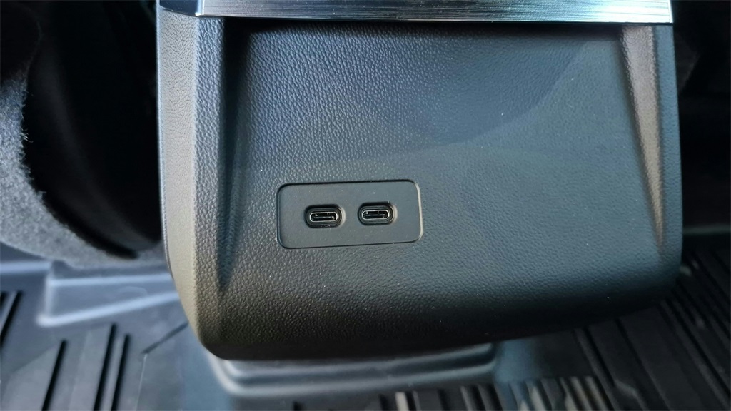 2026 Cadillac LYRIQ Sport Image 18 of 30