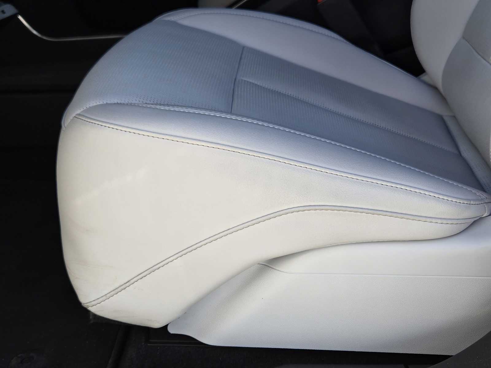 2026 Cadillac LYRIQ Sport Image 19 of 20