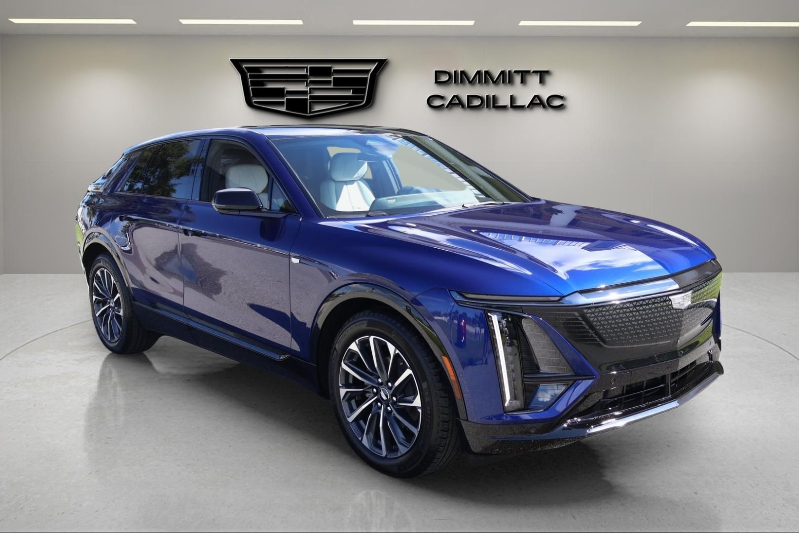 2026 Cadillac LYRIQ Sport Image 3 of 31