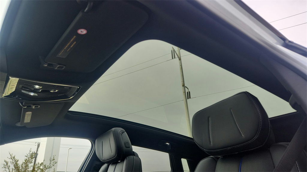 2026 Cadillac LYRIQ Sport Image 28 of 38