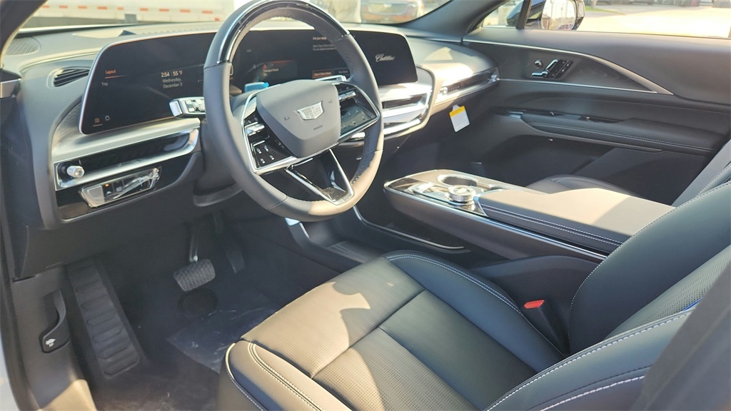 2026 Cadillac LYRIQ Sport Image 34 of 38