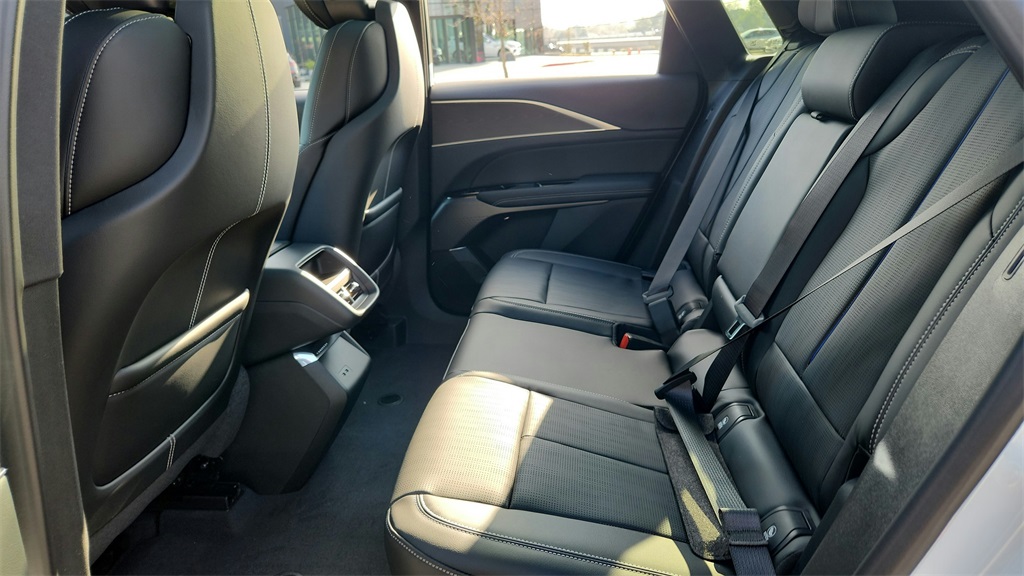 2026 Cadillac LYRIQ Sport Image 9 of 38