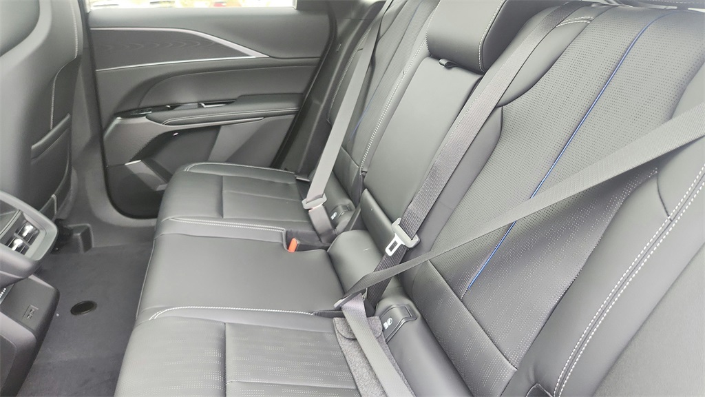 2026 Cadillac LYRIQ Sport Image 13 of 38