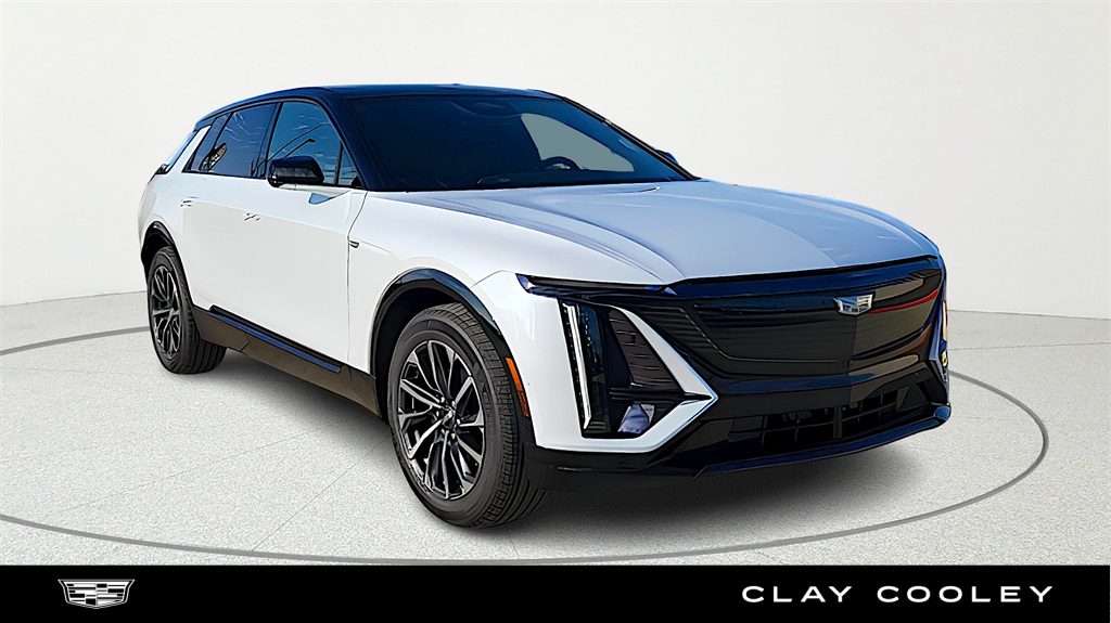 2026 Cadillac LYRIQ Sport Image 3 of 38