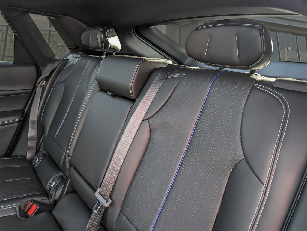 2026 Cadillac LYRIQ Sport Image 14 of 33