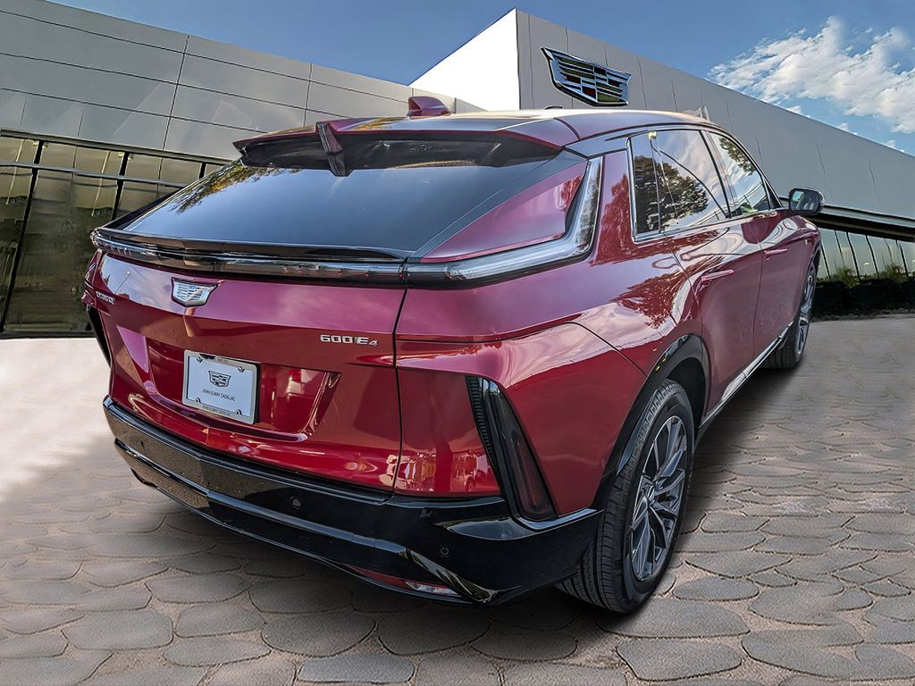 2026 Cadillac LYRIQ Sport Image 5 of 33