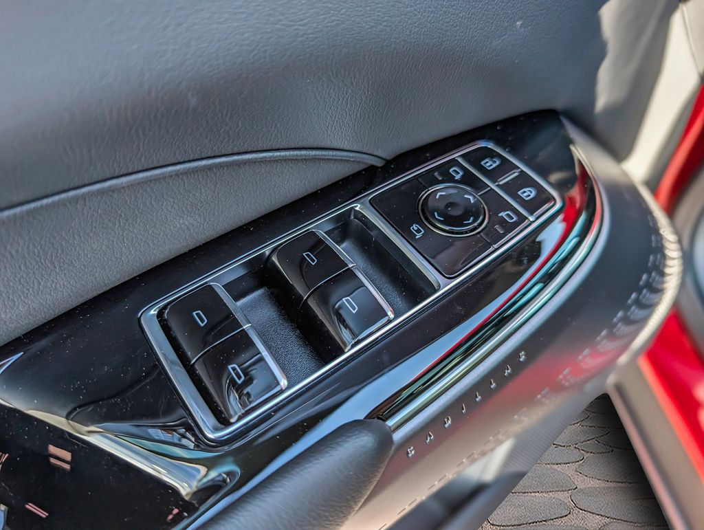 2026 Cadillac LYRIQ Sport Image 32 of 33