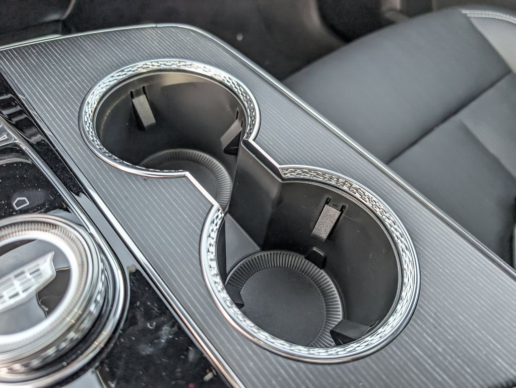 2026 Cadillac LYRIQ Sport Image 25 of 33