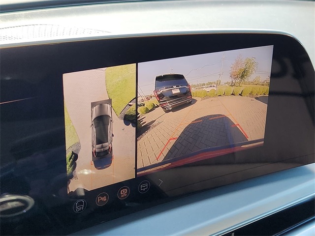 2026 Cadillac LYRIQ Sport Image 17 of 21