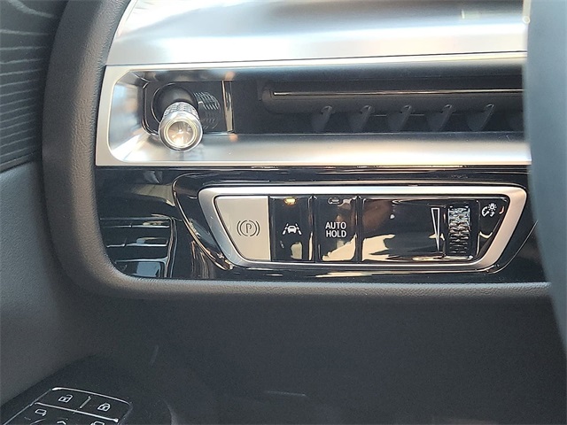 2026 Cadillac LYRIQ Sport Image 18 of 21