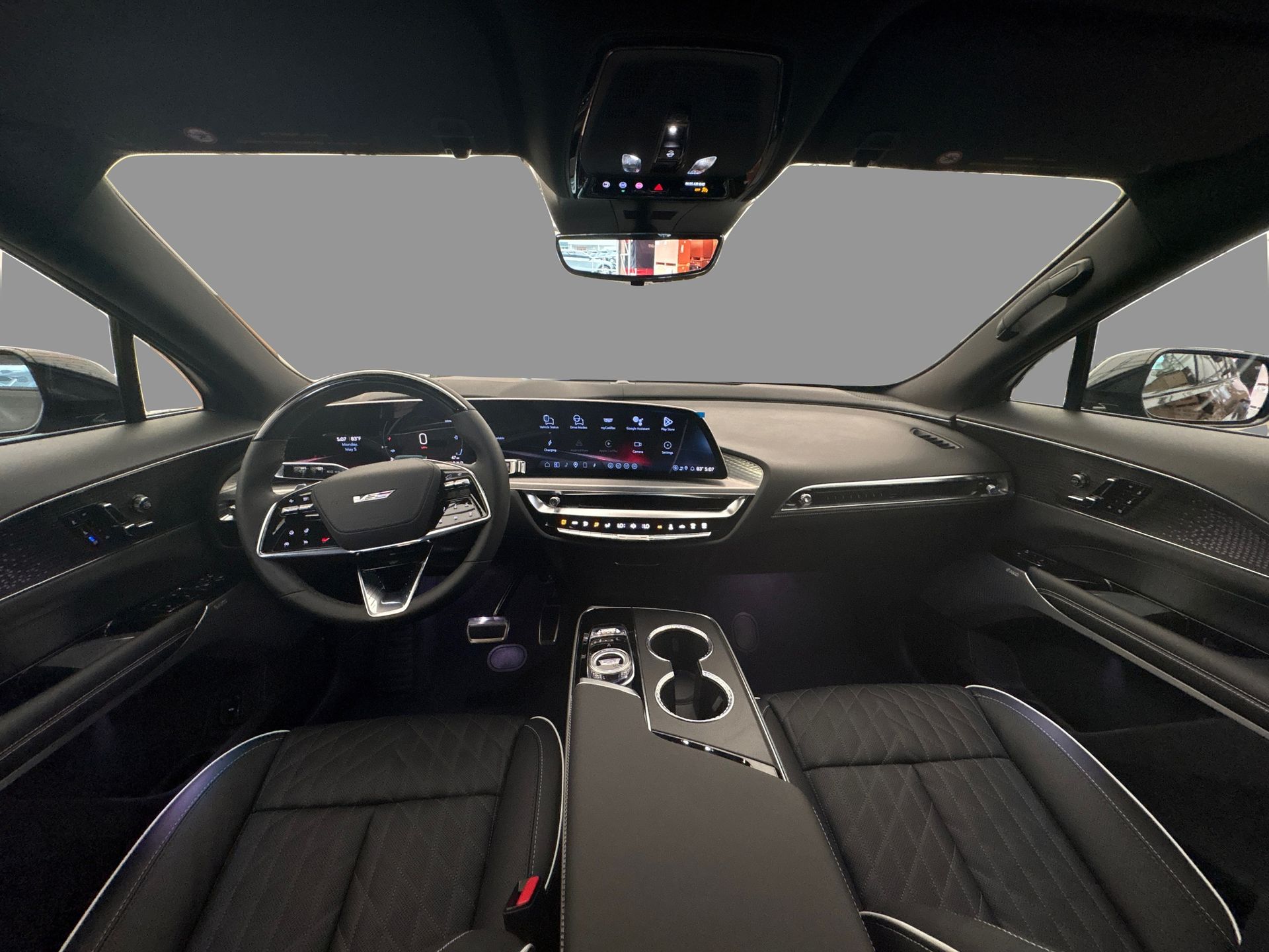 2026 Cadillac LYRIQ LYRIQ-V Premium Image 14 of 35