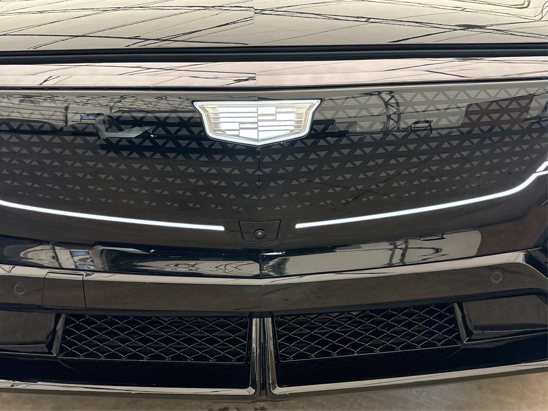 2026 Cadillac LYRIQ LYRIQ-V Premium Image 11 of 35