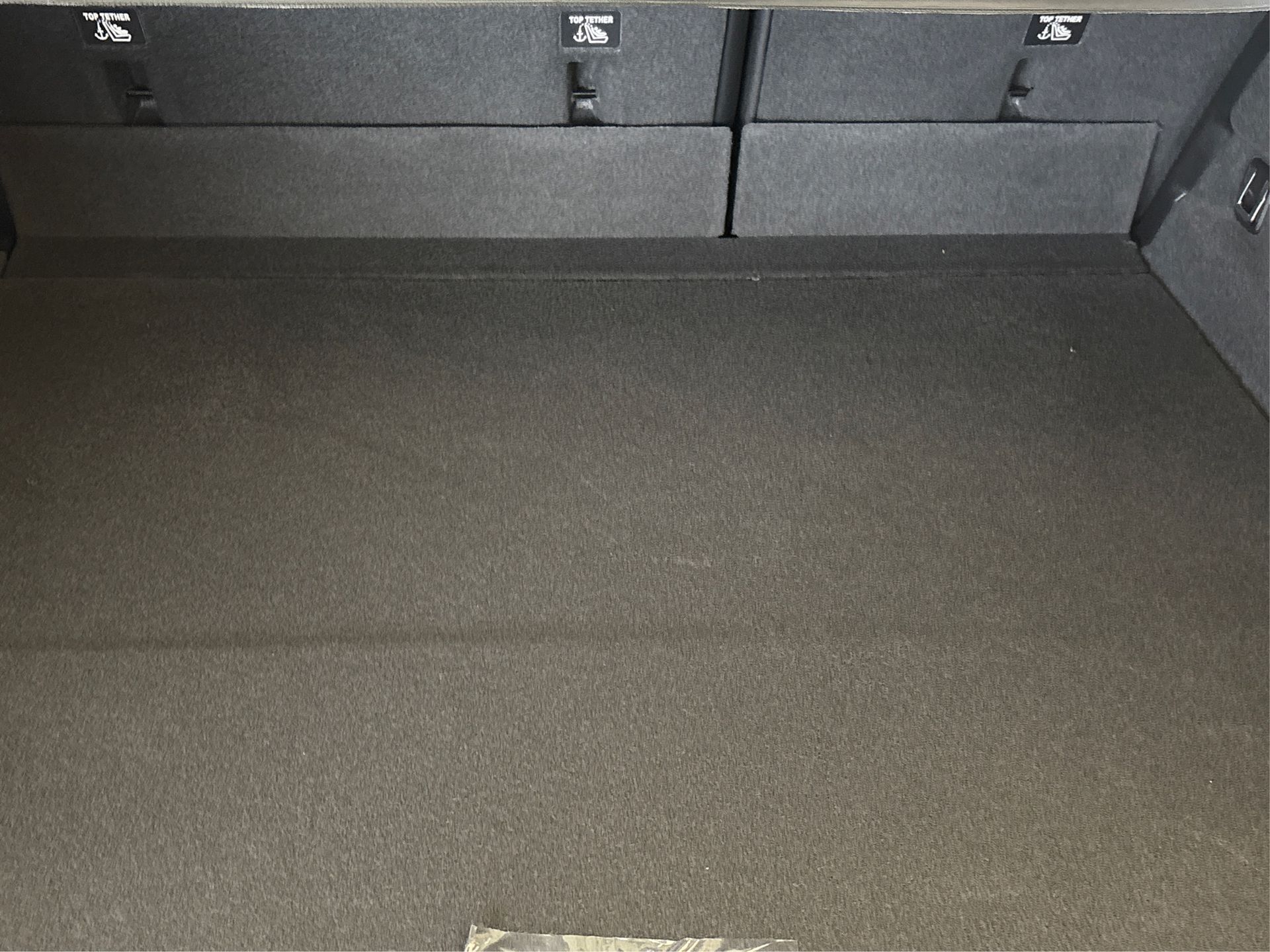 2026 Cadillac LYRIQ LYRIQ-V Premium Image 9 of 35