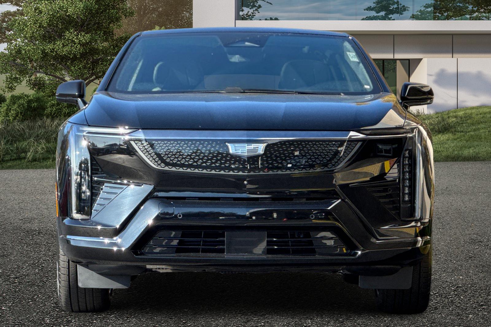 2026 Cadillac OPTIQ Sport Image 2 of 28