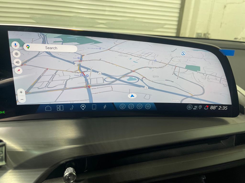 2026 Cadillac VISTIQ Luxury Image 19 of 31