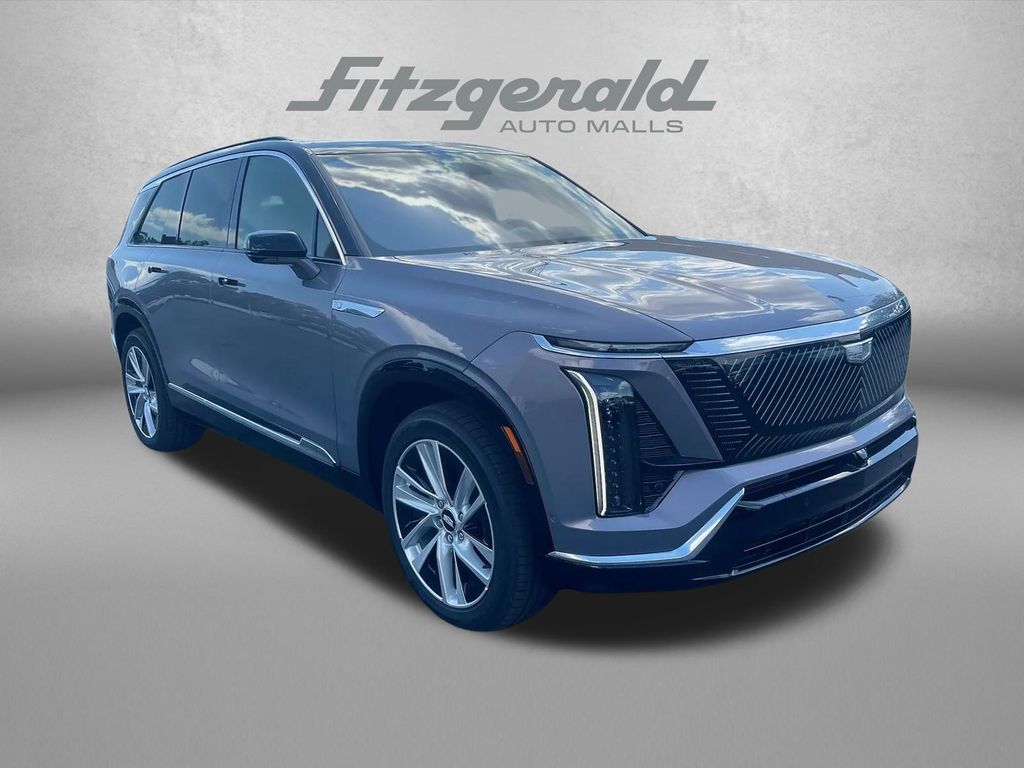 2026 Cadillac VISTIQ Luxury Image 3 of 31