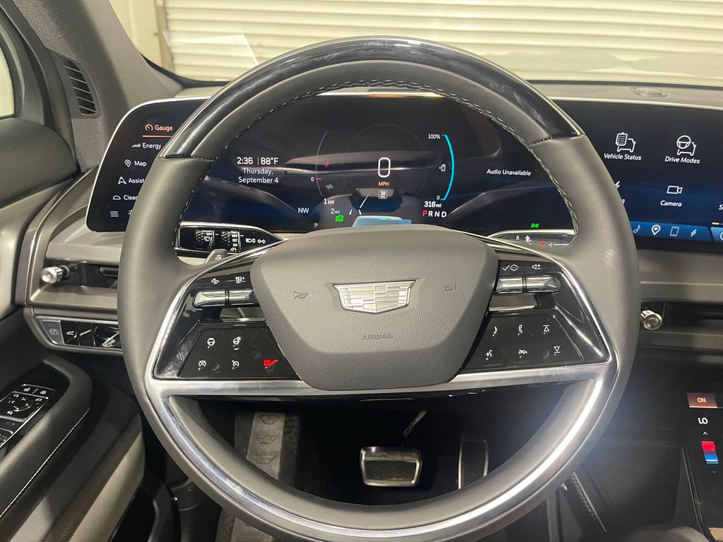 2026 Cadillac VISTIQ Luxury Image 26 of 31