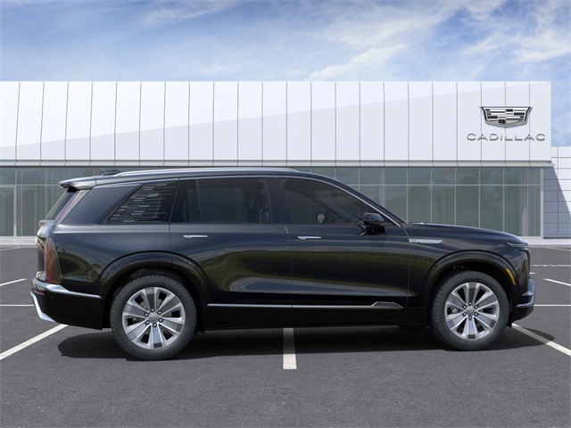 Vehicle image 4 of 24