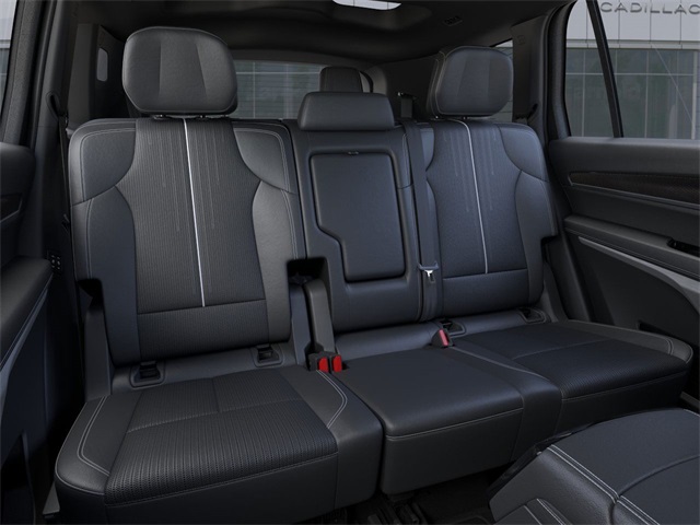 Vehicle image 17 of 24