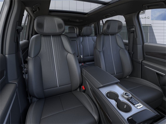 Vehicle image 16 of 24