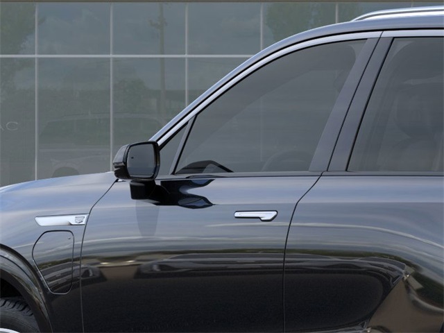 Vehicle image 12 of 24