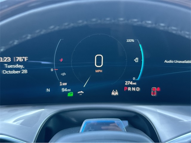 2026 Cadillac VISTIQ Luxury Image 17 of 36