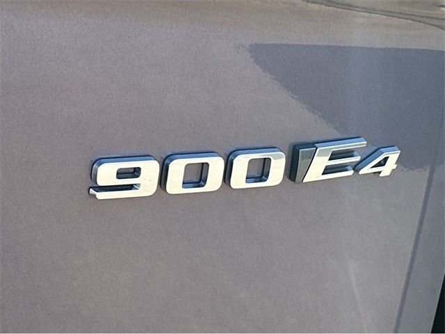 2026 Cadillac VISTIQ Luxury Image 28 of 36