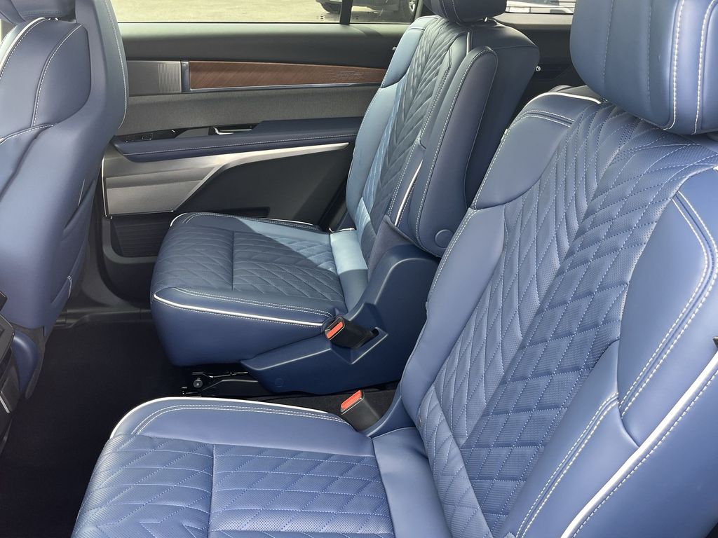 2026 Cadillac VISTIQ Premium Luxury Image 6 of 27