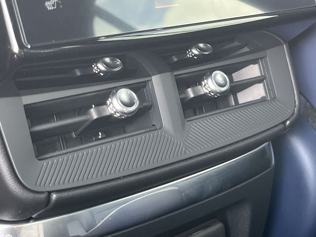 2026 Cadillac VISTIQ Premium Luxury Image 26 of 27