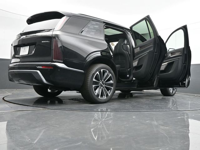 Vehicle image 33 of 69