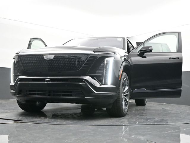 Vehicle image 8 of 69