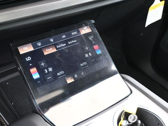 Vehicle image 60 of 69