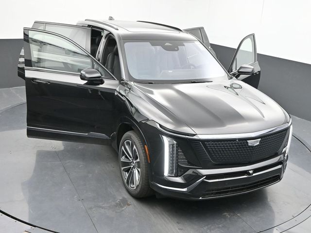 Vehicle image 14 of 69