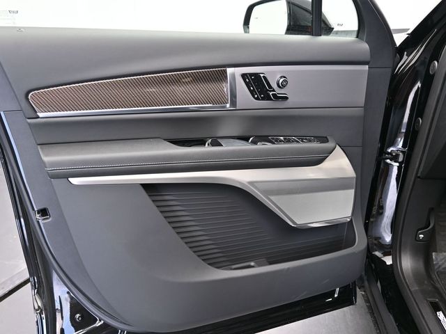 Vehicle image 53 of 69