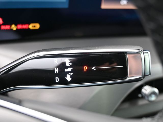 Vehicle image 61 of 69