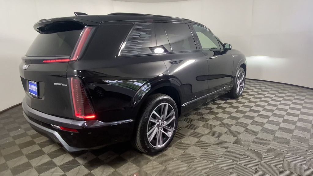 2026 Cadillac VISTIQ Sport Image 5 of 34
