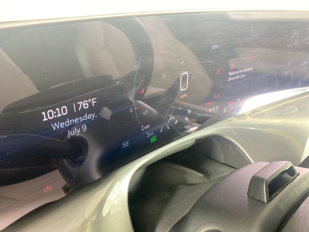 2026 Cadillac VISTIQ Sport Image 27 of 34