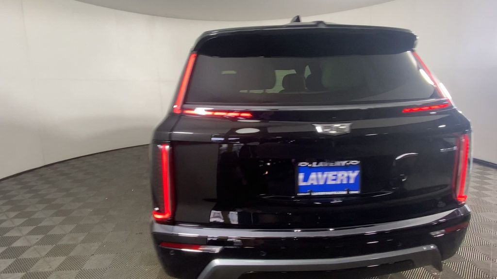 2026 Cadillac VISTIQ Sport Image 25 of 34