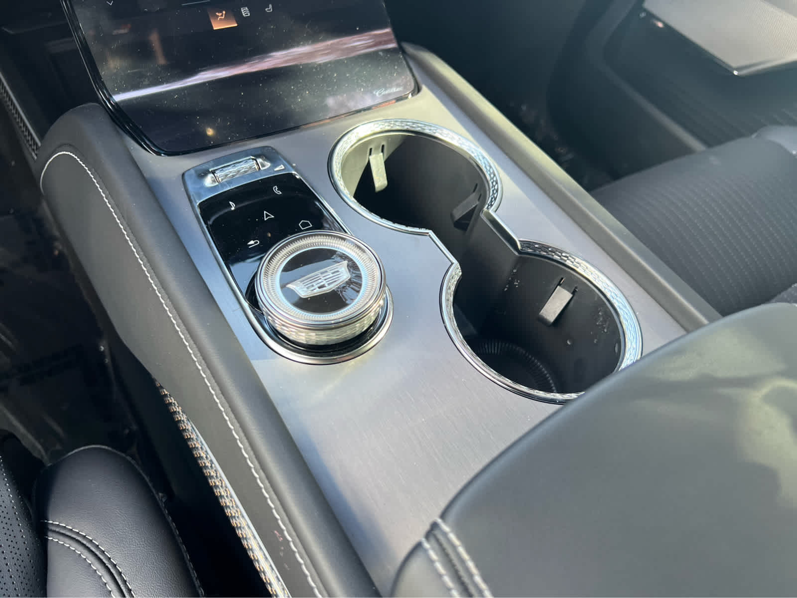 2026 Cadillac VISTIQ Sport Image 21 of 32