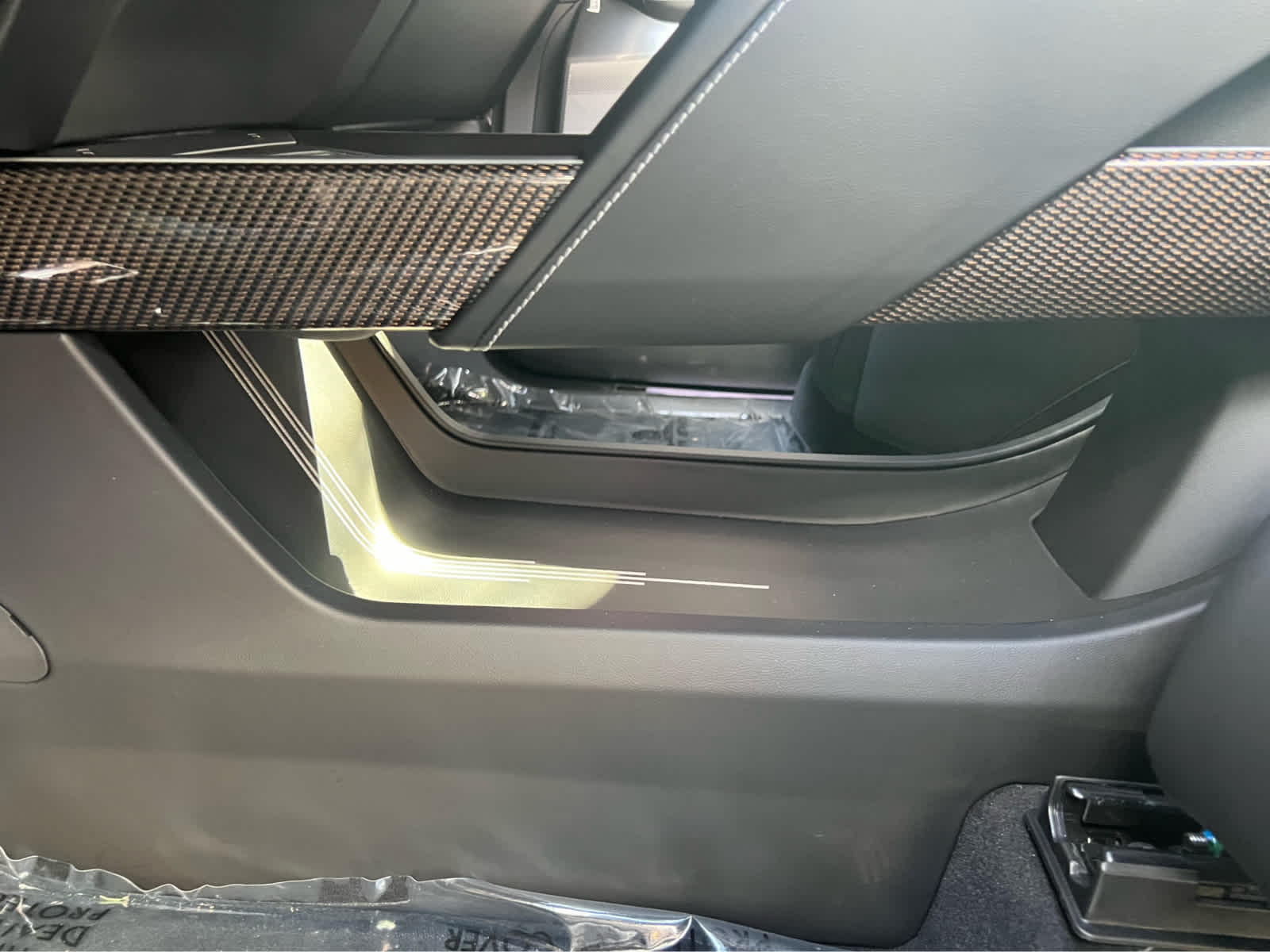 2026 Cadillac VISTIQ Sport Image 32 of 32