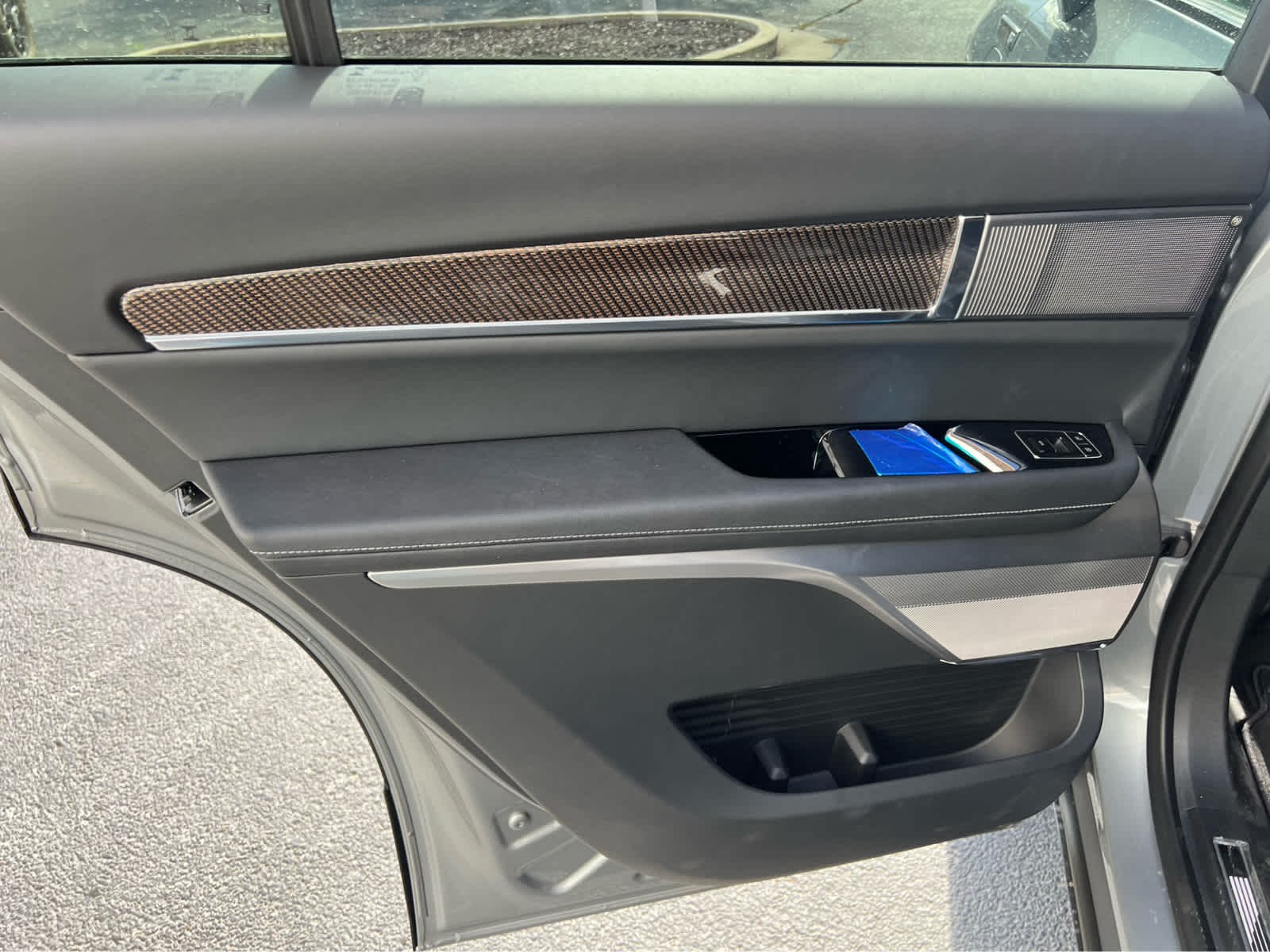 2026 Cadillac VISTIQ Sport Image 22 of 32