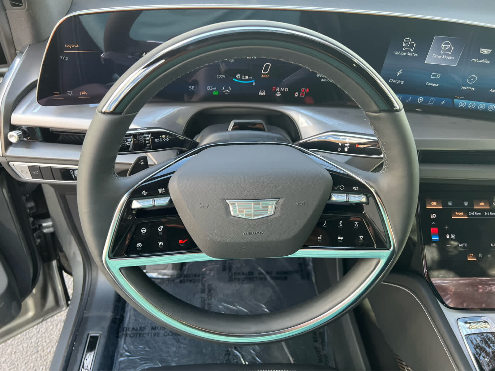 2026 Cadillac VISTIQ Sport Image 29 of 32