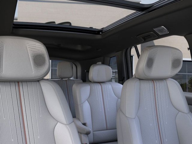 2026 Cadillac VISTIQ Sport Image 12 of 24