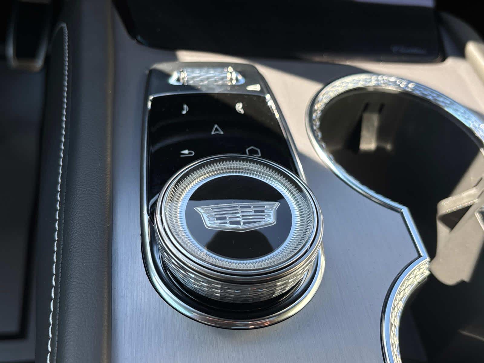 2026 Cadillac VISTIQ Sport Image 45 of 54